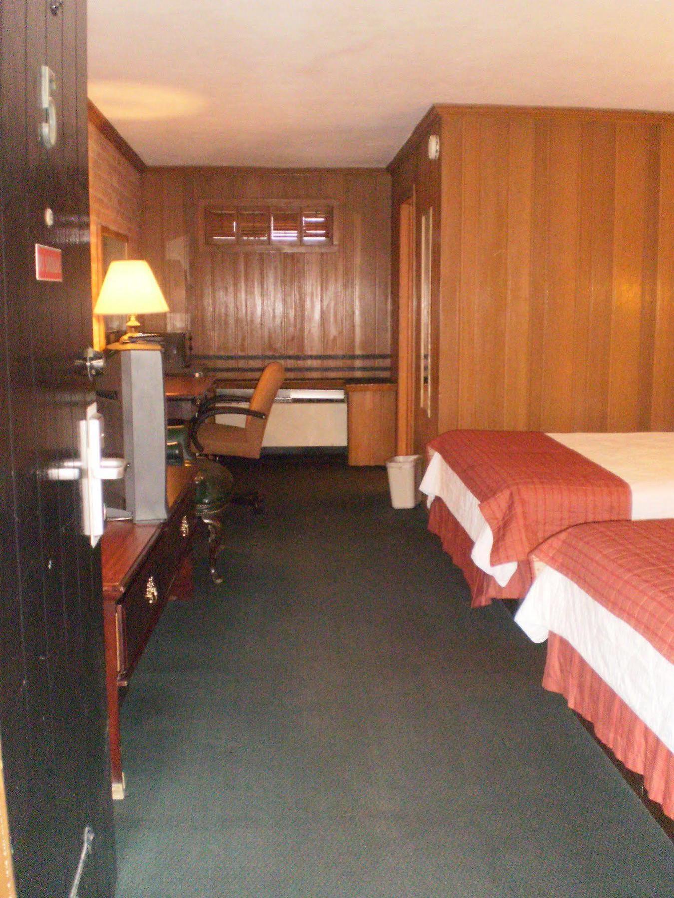 The Lincoln Lodge Urbana Champaign Exterior foto